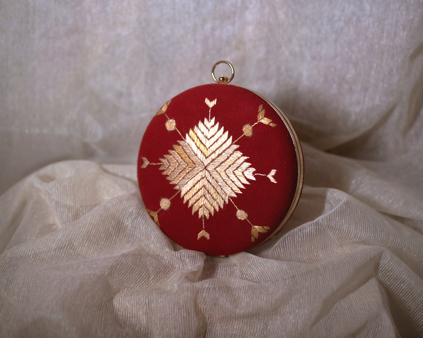 Round clutch - Pehla purse